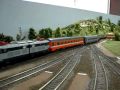 E656-069 avec train express compos� de voitures Grand Confort, VSE et type Z le tout dans diff�rentes livr�es. Le convoi entre par le c�t� nord du triage de la gare de Gennevilliers